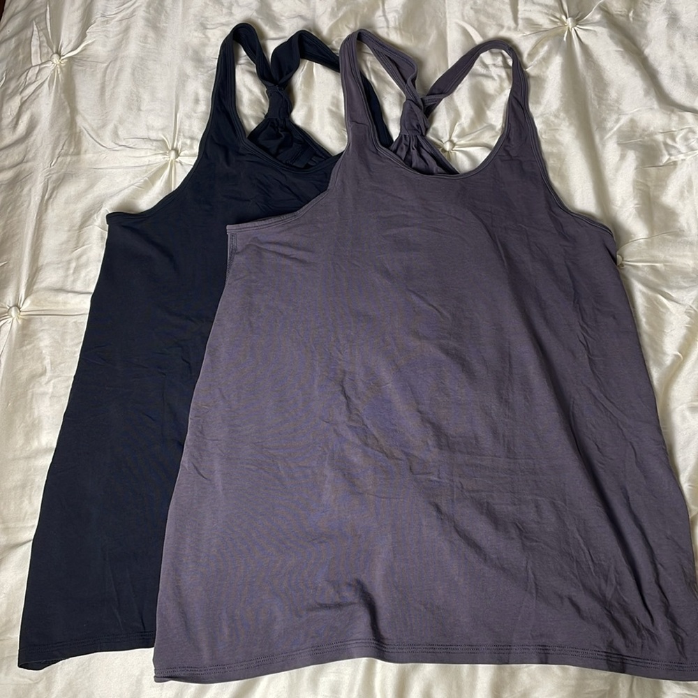 Lululemon: Set of 2 Tie Back Tanks